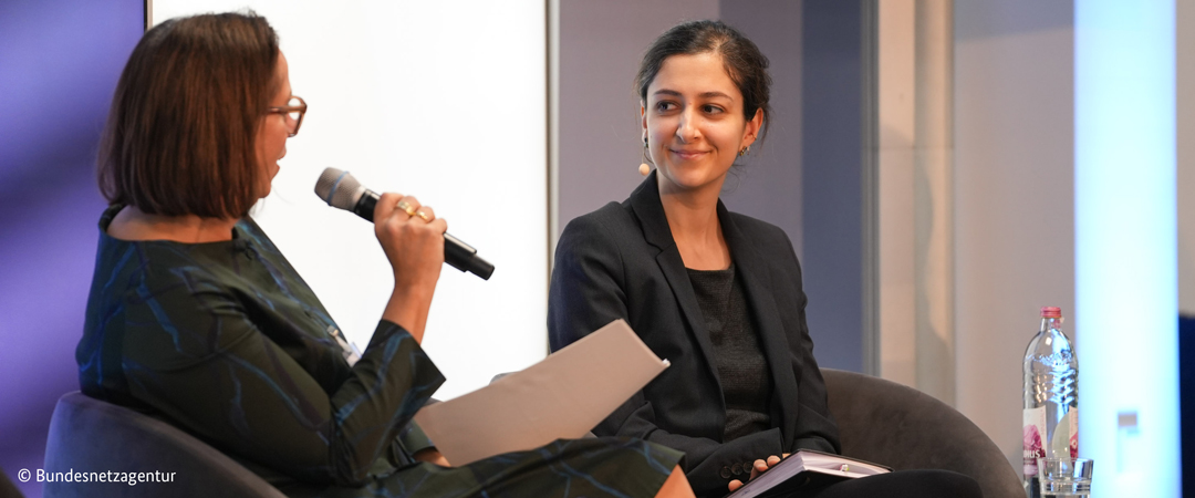 Podiumsdiskussion beim zweiten Teil der DigiKon. Podiumsdiskussion beim zweiten Teil der DigiKon.